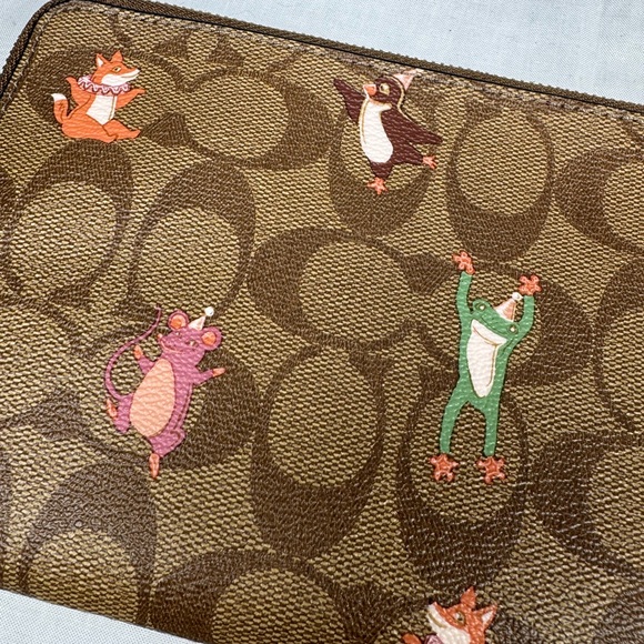 Coach Wristlet -Signature Canvas with Party Animals Print - Picture 5 of 7